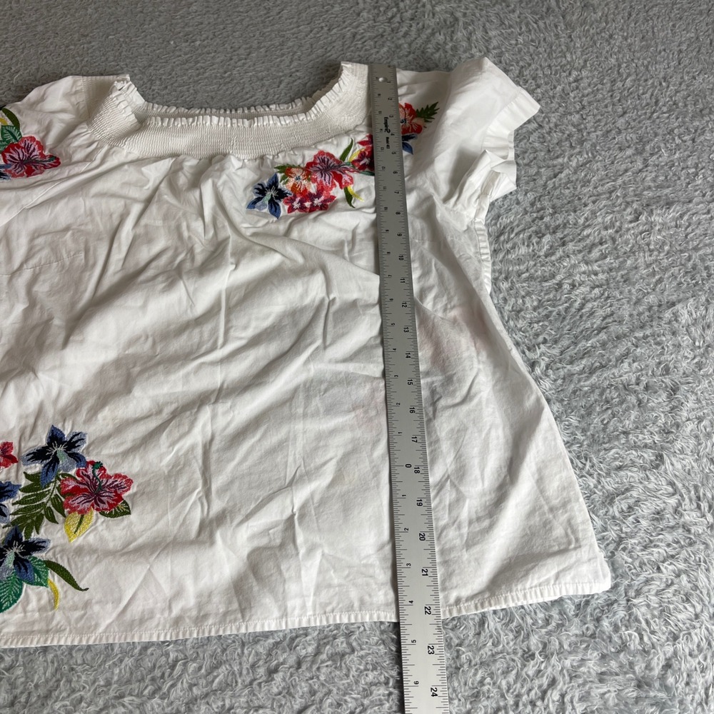 Talbots Petites White Floral Embroidered Smocked Neck Cotton Blouse Top MP - Picture 5 of 9
